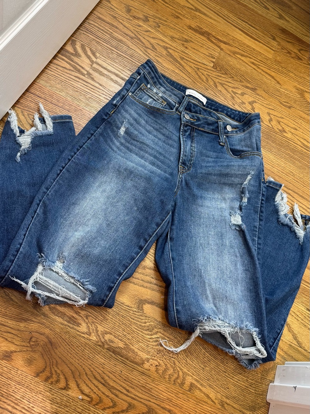 Asymmetrical waist Distressed Jeans - Classic Mid Wash